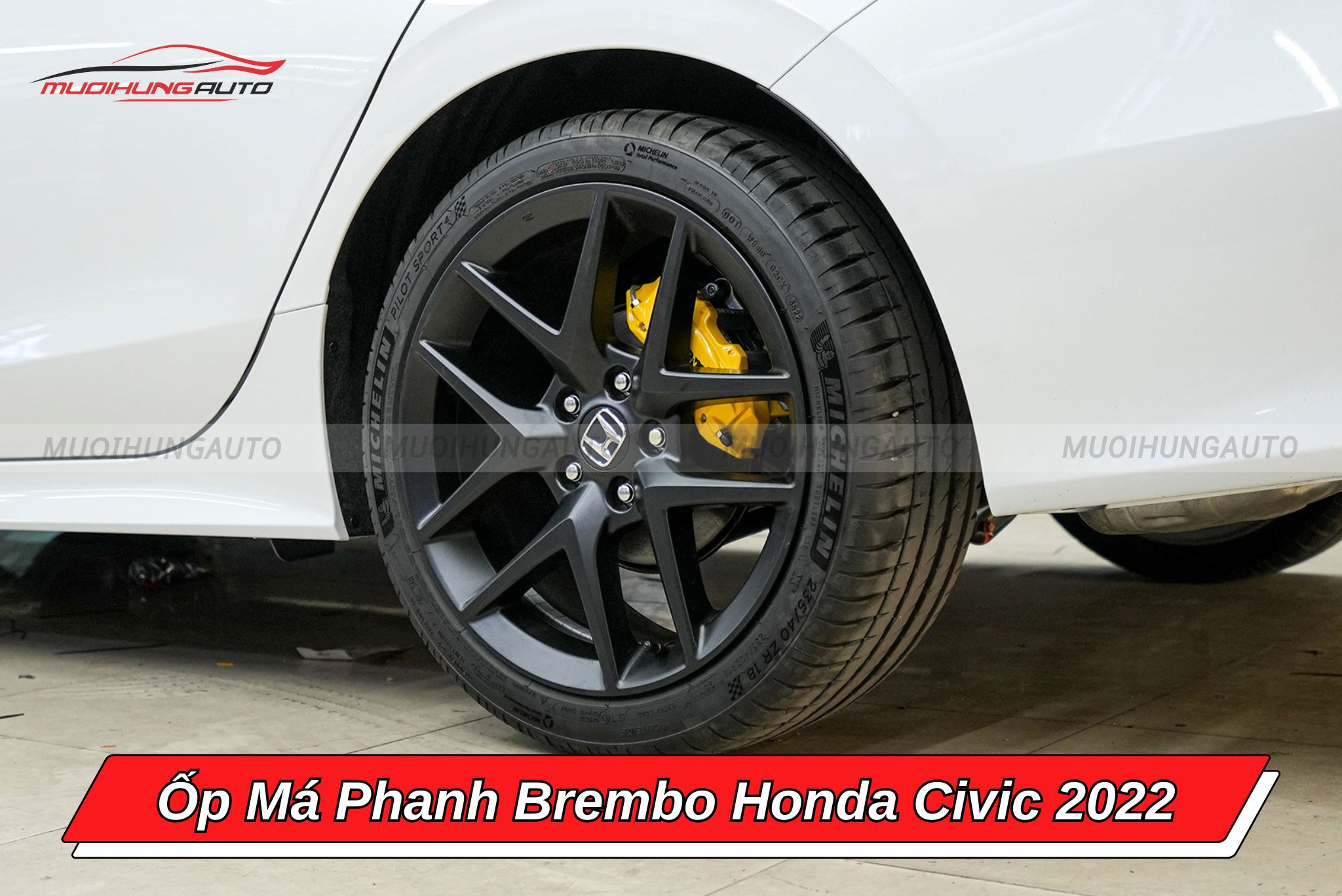 Ốp heo dầu Brembo xe Honda Civic 2022