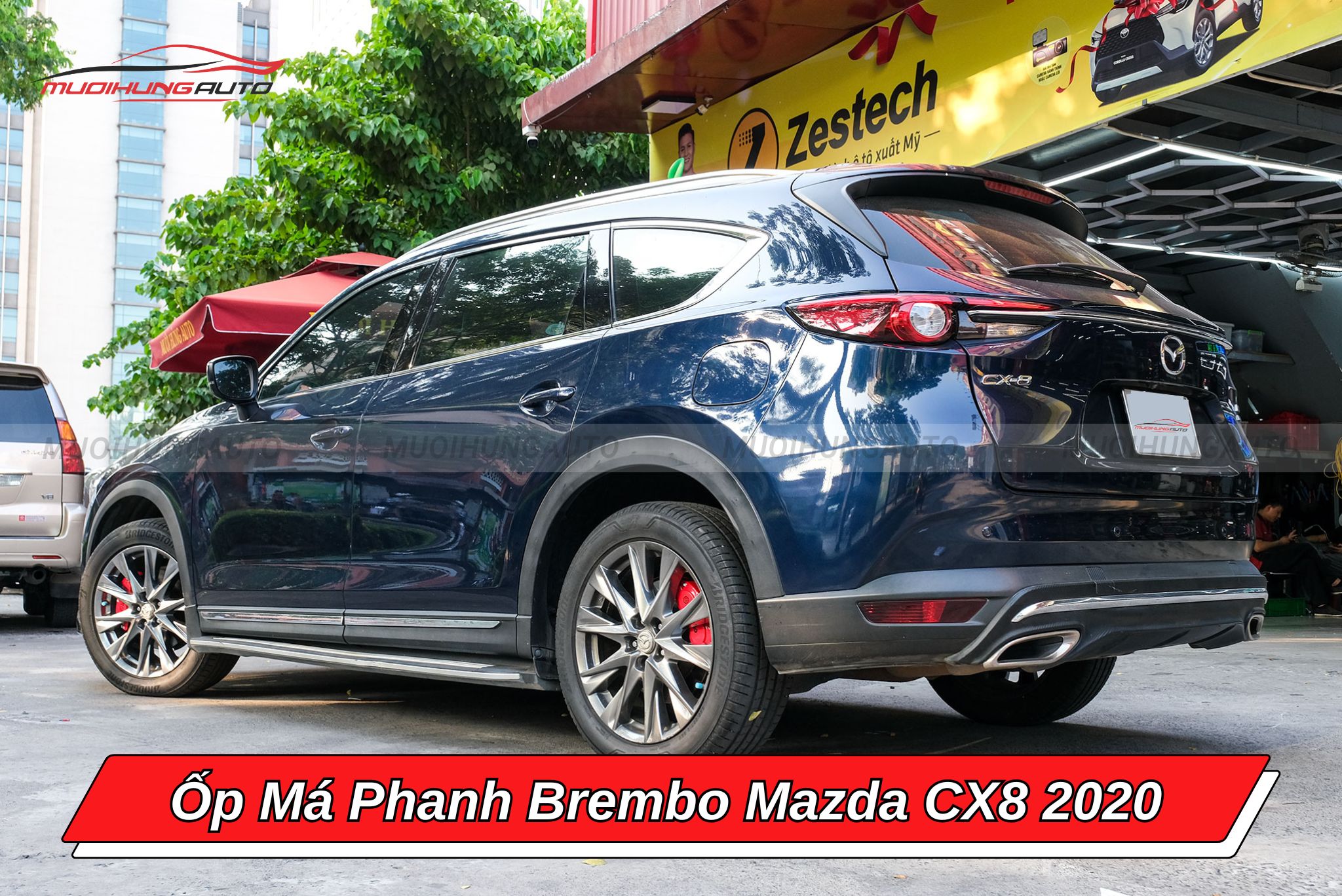 Ốp heo dầu Brembo xe Mazda CX8 2020