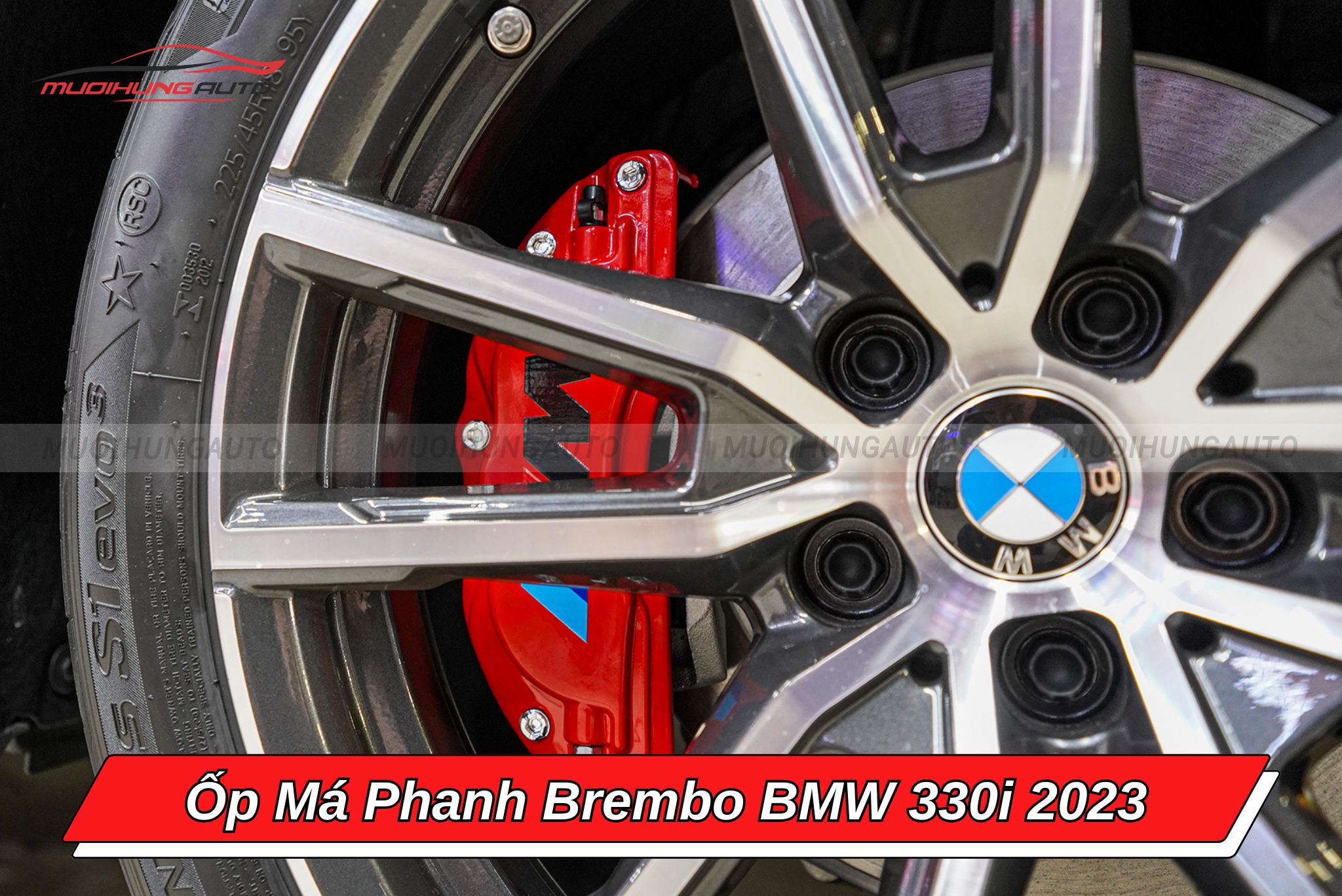 Ốp má phanh Brembo ô tô BMW 330i 2023