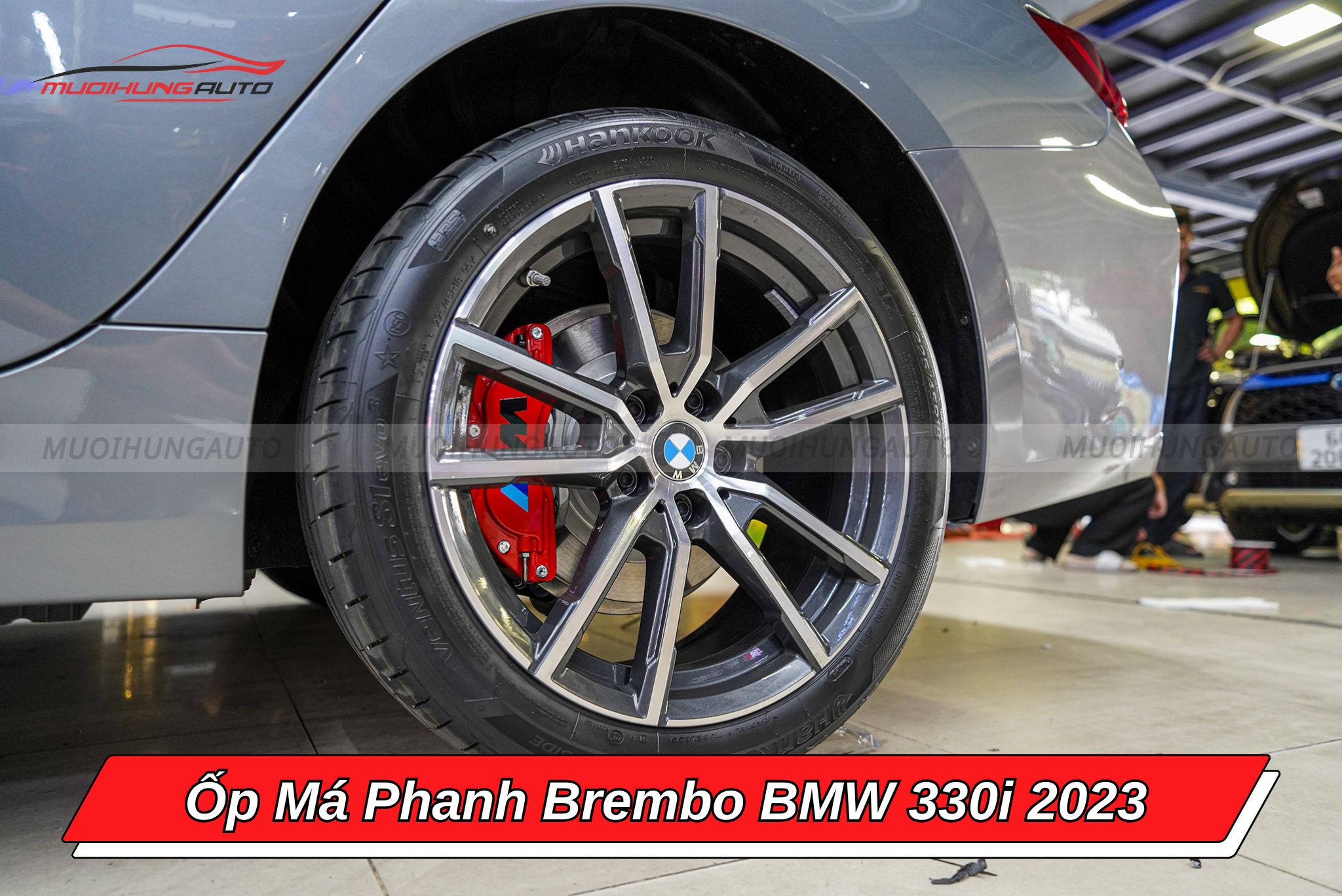 Ốp má phanh Brembo xe hơi BMW 330i 2023