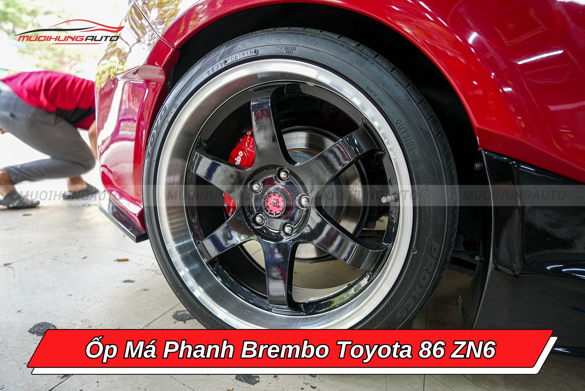 Ốp má phanh Toyota 86 ZN6