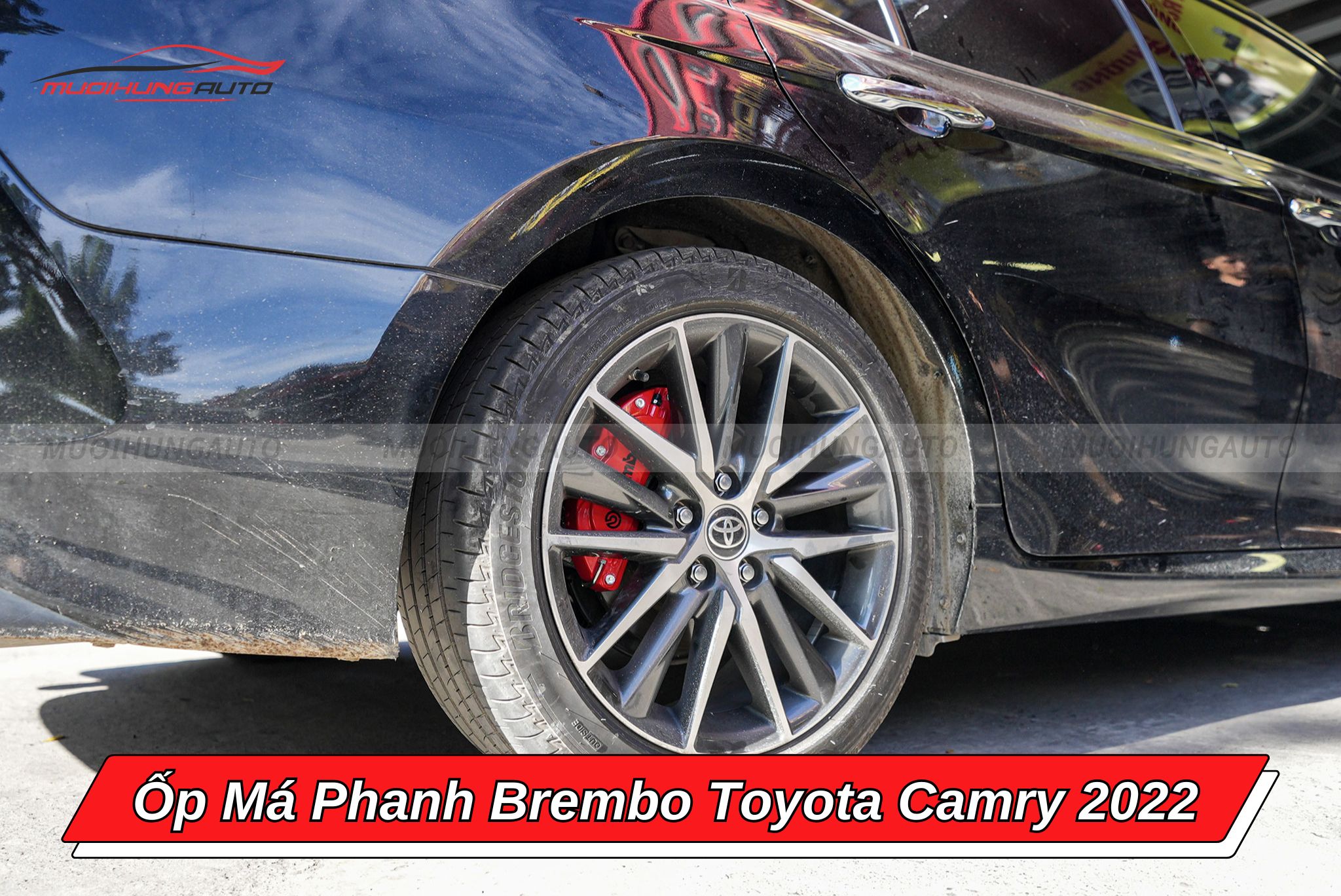 Ốp phanh Brembo ô tô Toyota Camry 2022