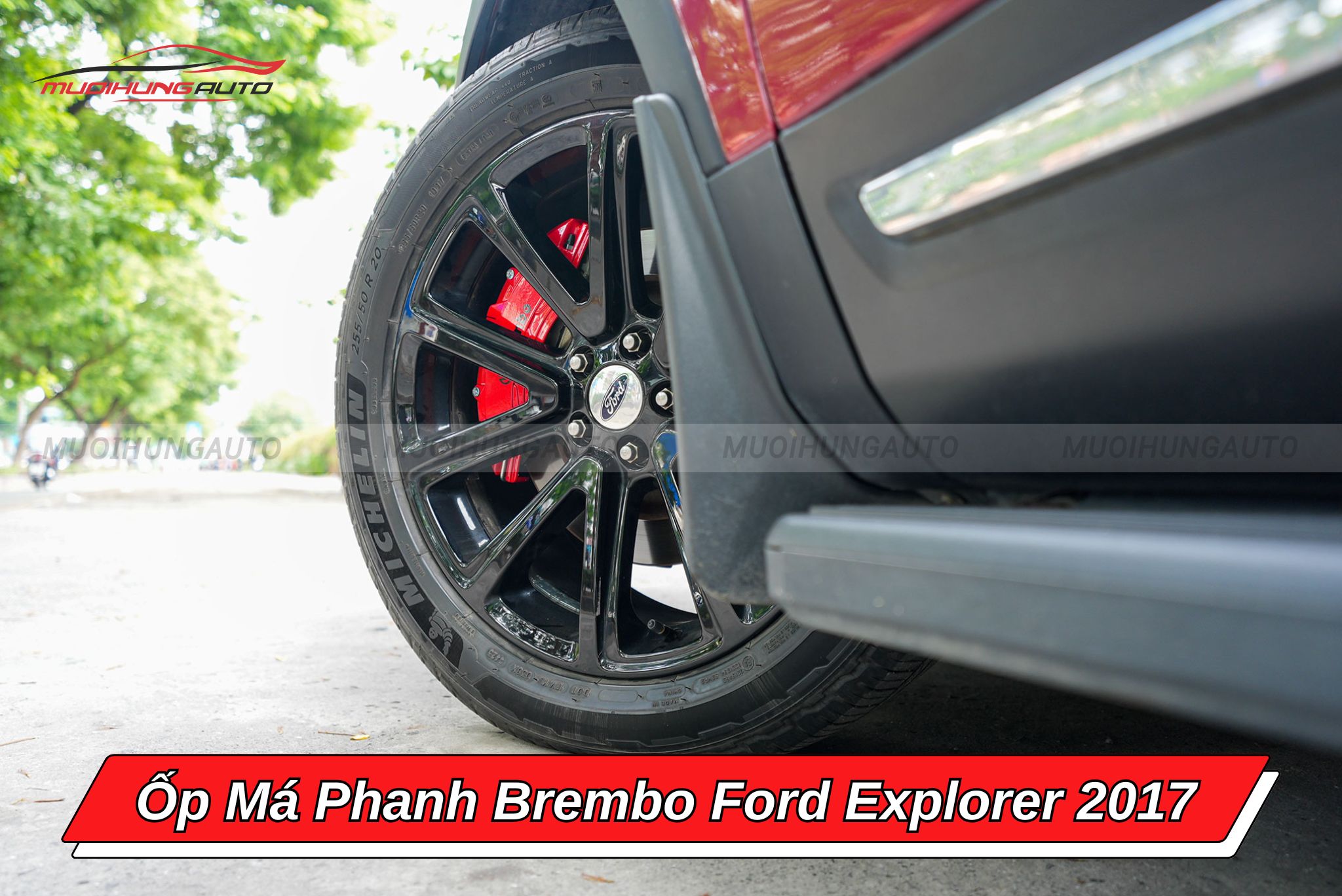 Ốp phanh Brembo xe Ford Explorer 2017