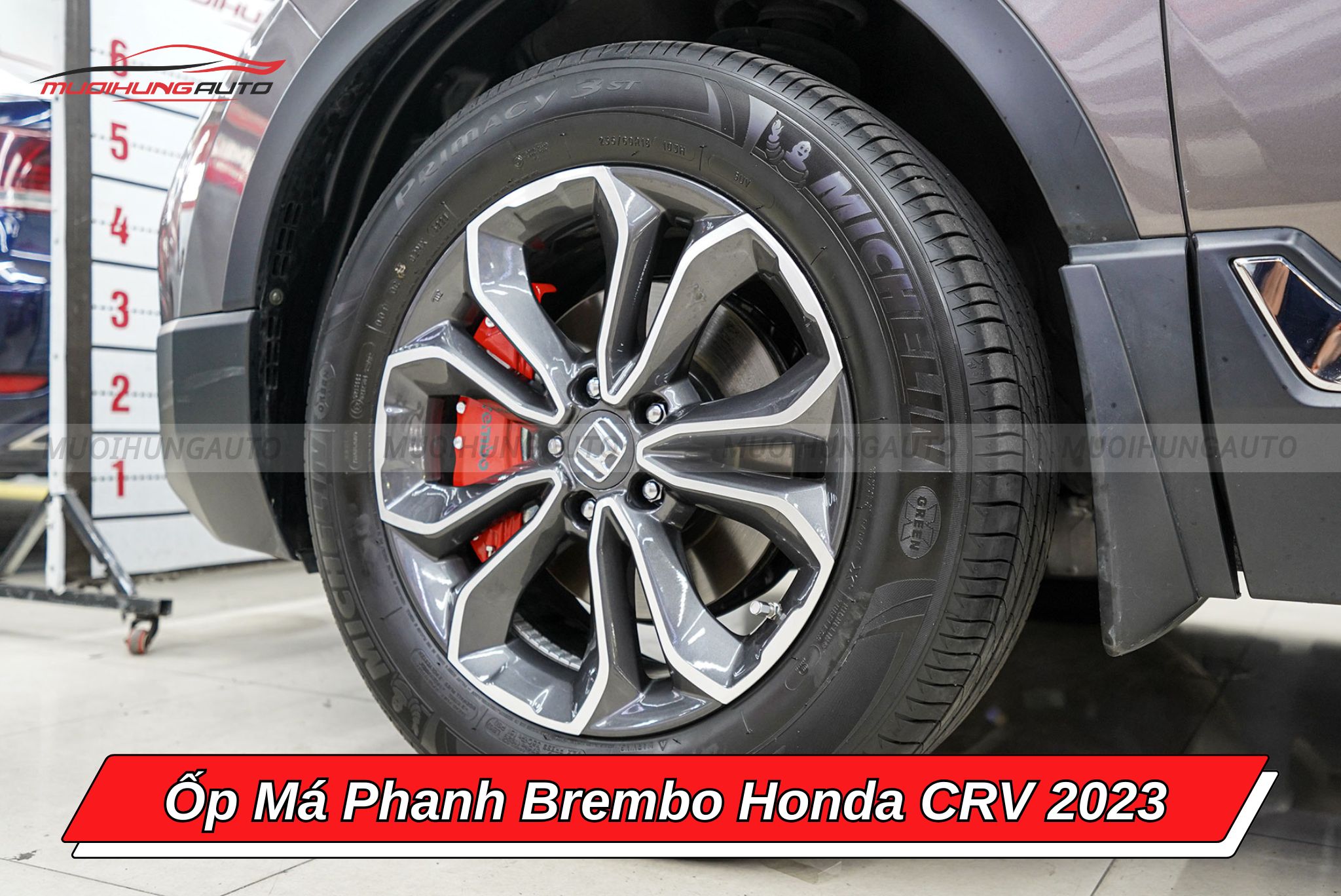 Ốp phanh Brembo xe Honda CRV 2023