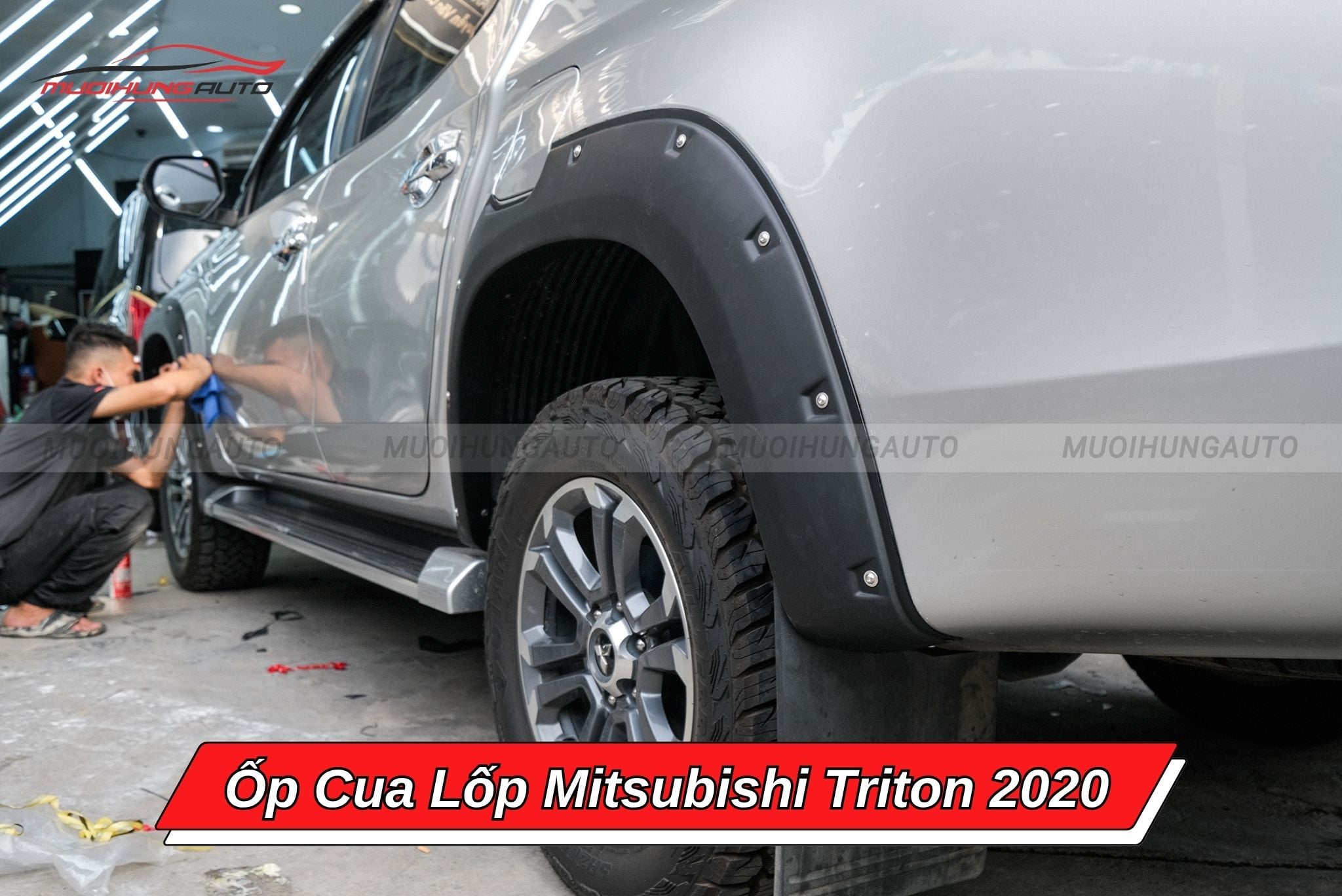 Ốp viền cua bánh Mitsubishi Triton 2020