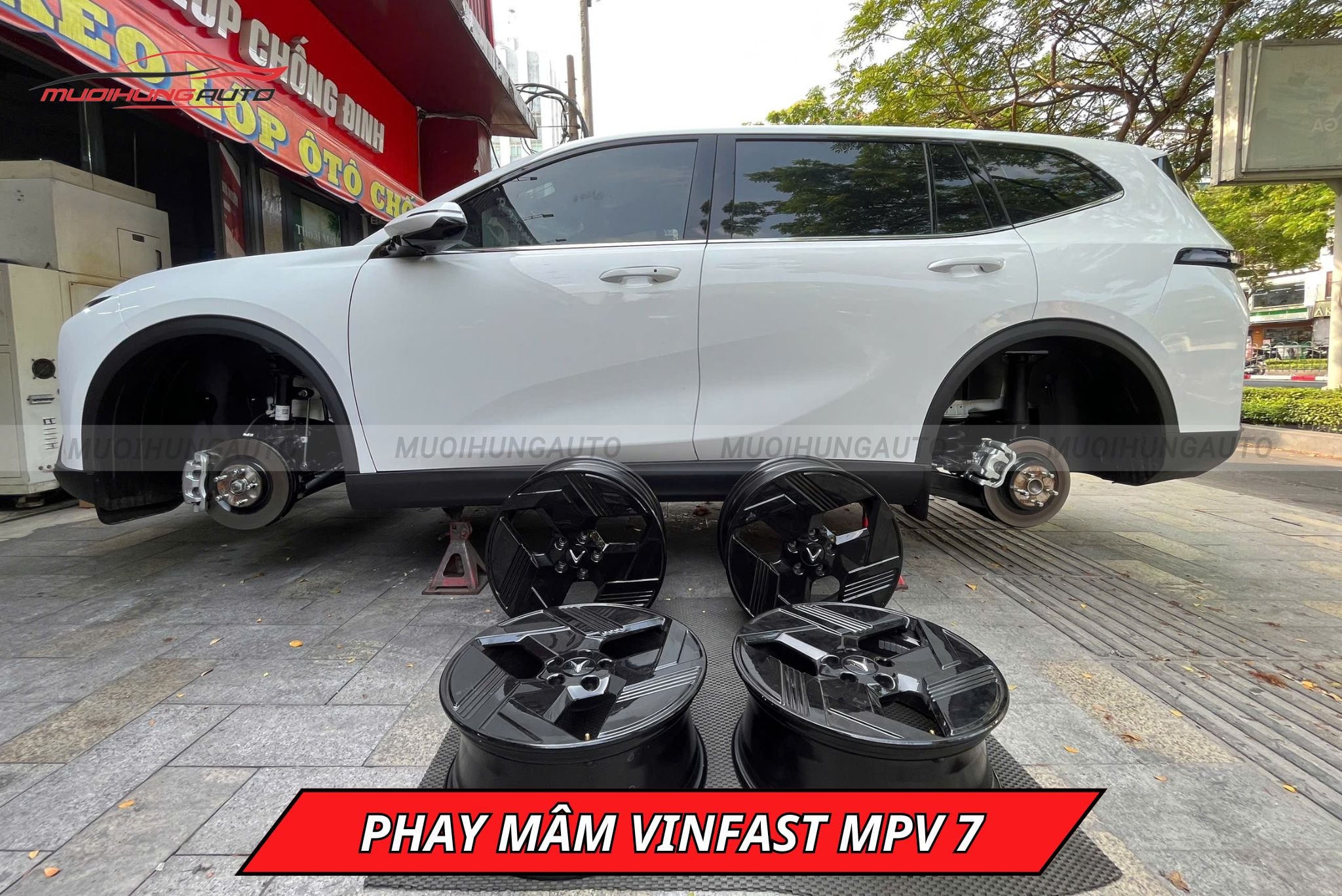 Phay mâm ô tô Vinfast MPV 7