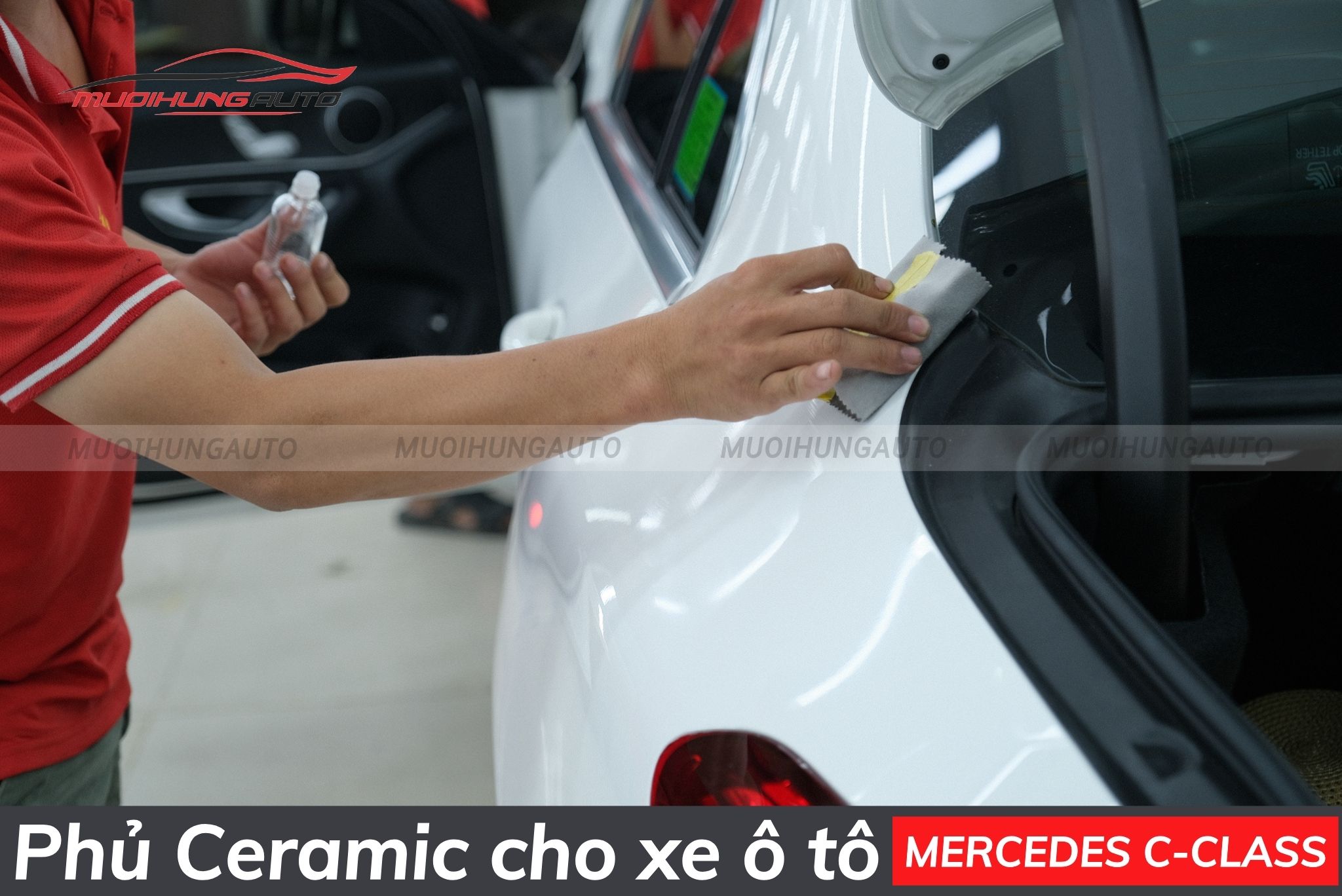 Phủ bóng ceramic cho xe ô tô Mercedes C-Class