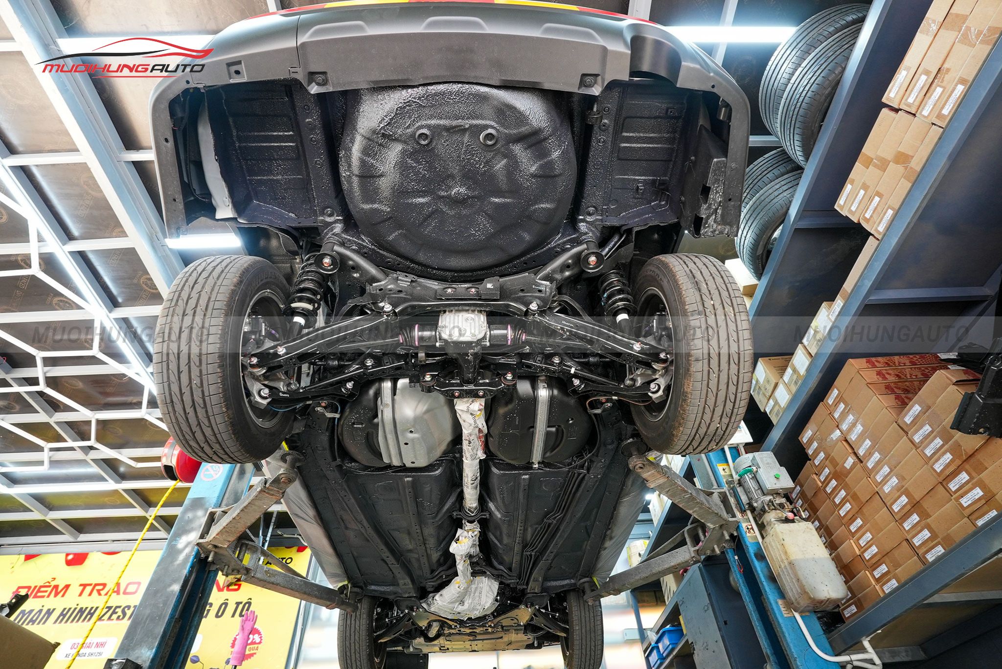 Phủ gầm xe ô tô Subaru Forester 2024