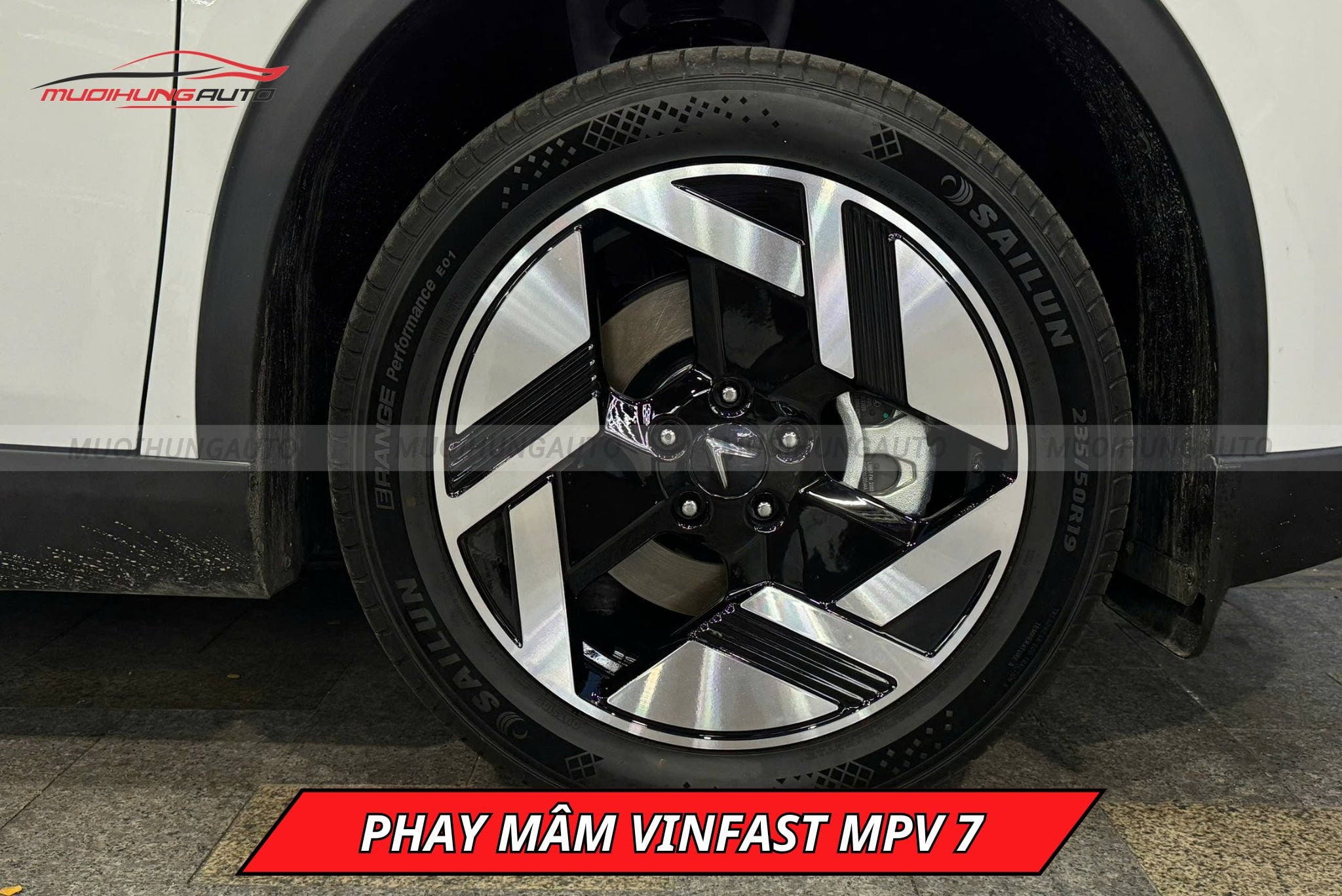 Phục hồi lazang Vinfast MPV 7