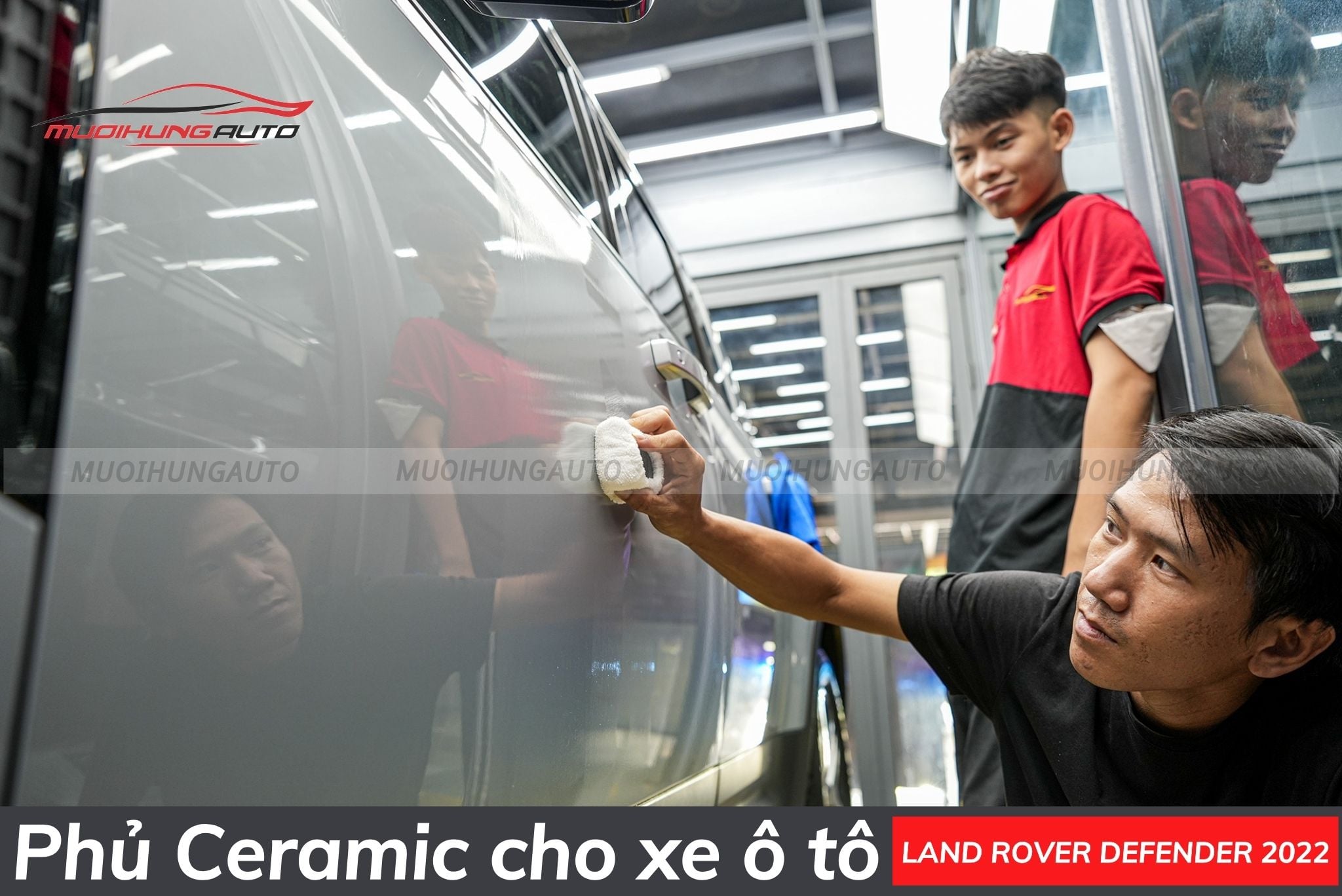 Sơn phủ bóng ô tô Land Rover Defender 2022