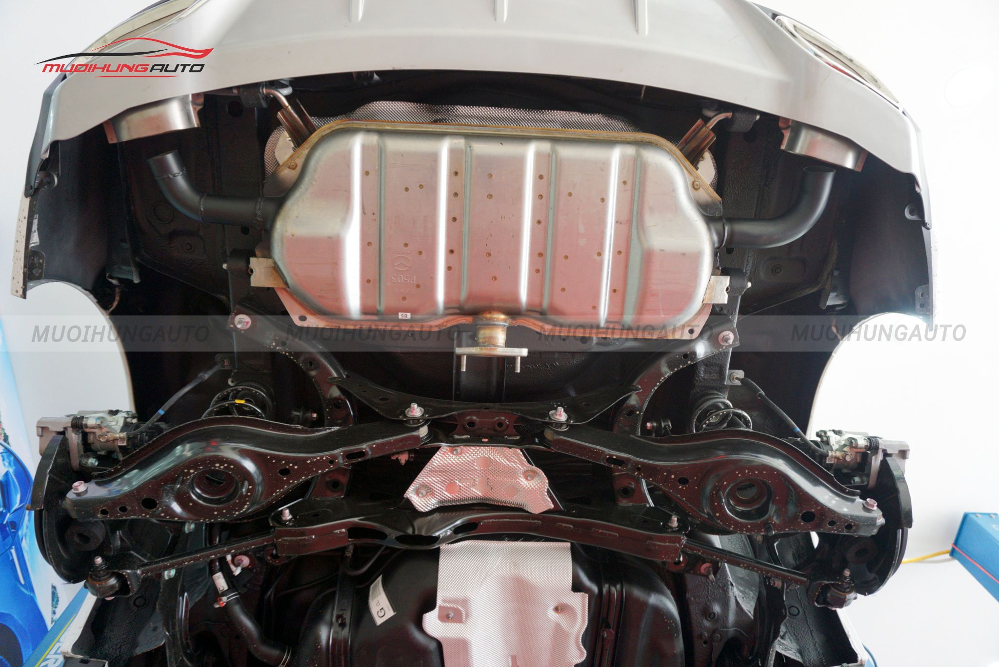 Sơn phủ gầm ô tô Mazda 3