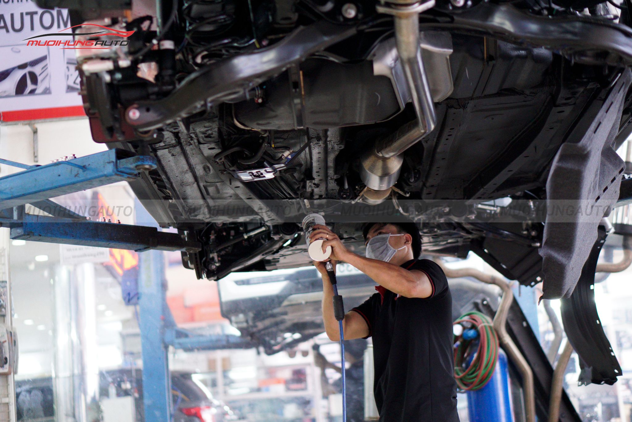 Sơn phủ gầm ô tô Mazda CX5 2018