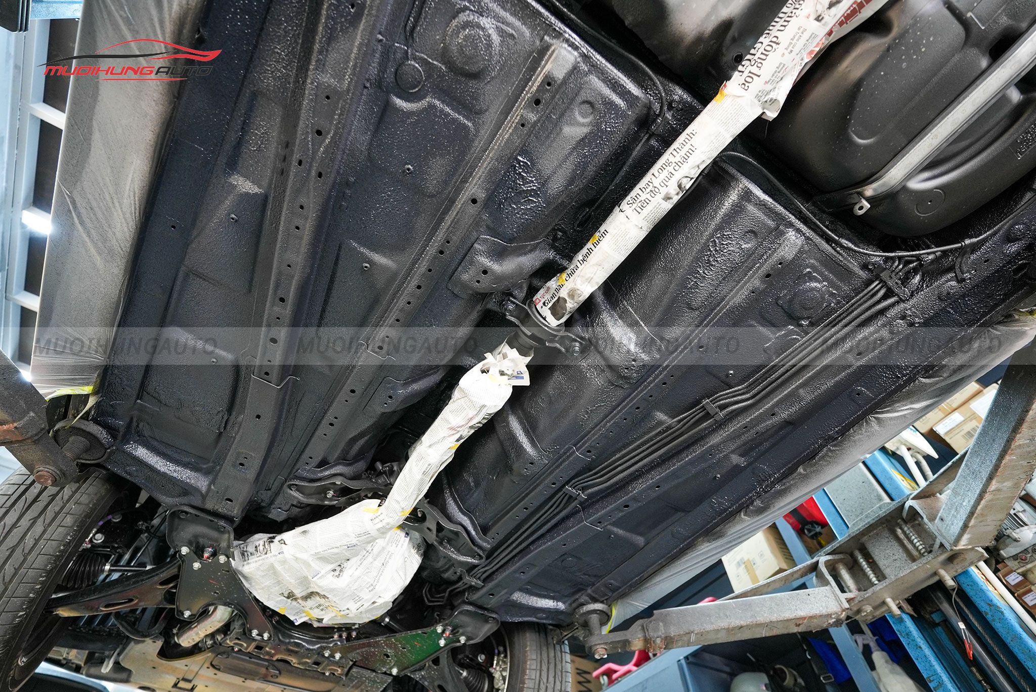 Sơn phủ gầm ô tô Subaru Forester 2024