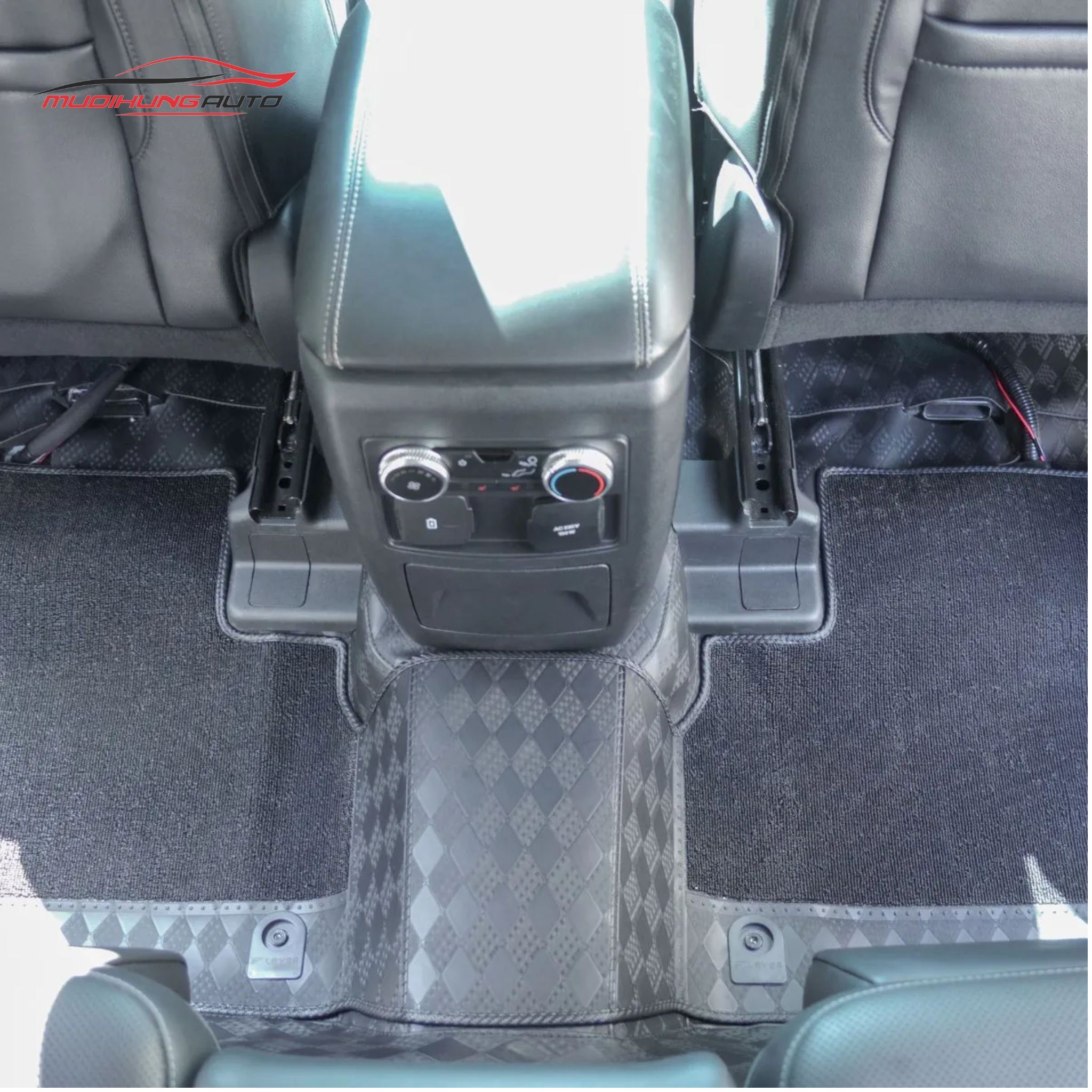 Thảm lót sàn Lavor cho Ford Explorer 2023-2024