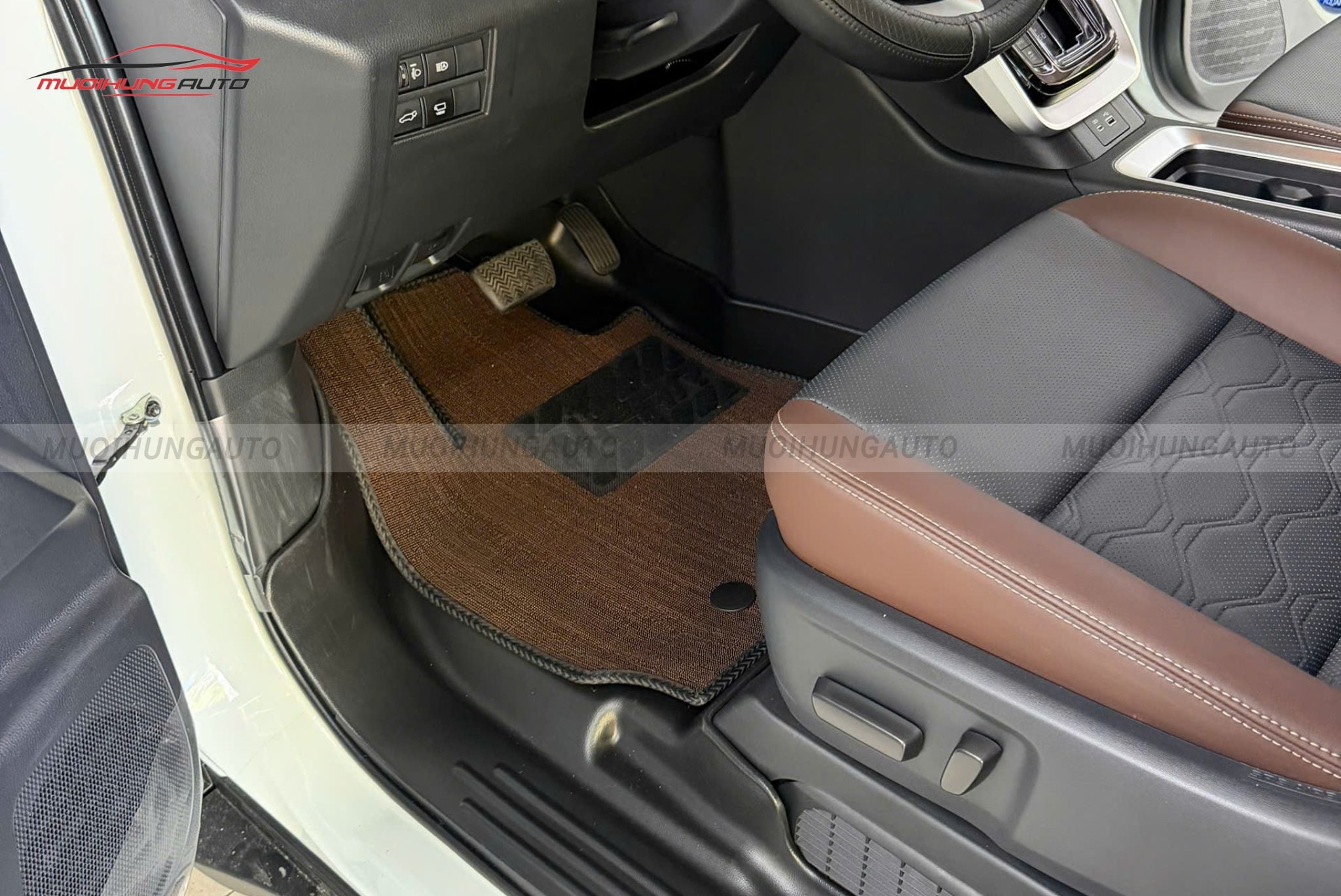 Thảm lót sàn Ncar ô tô Toyota Innova 2025