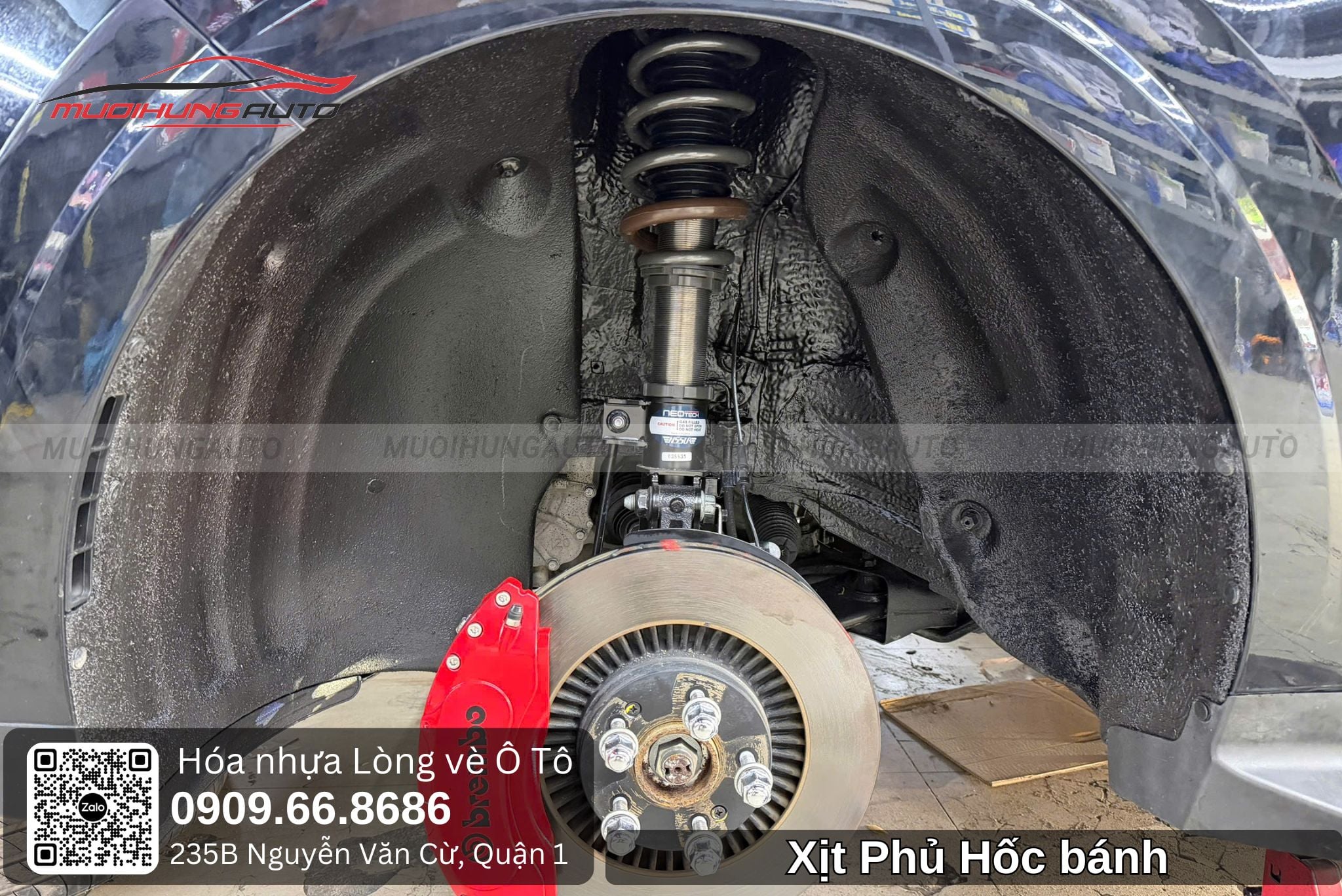 Xịt phủ hốc bánh