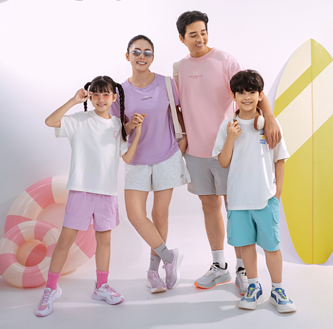 Mix & Match Outfit Gia Đình Mùa Hè – Cùng Li-Ning Tạo Phong Cách Đồng Điệu