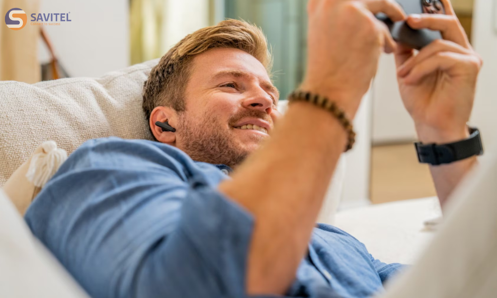 Tai nghe Poly Voyager Free 60 Series loại bỏ tiếng ồn