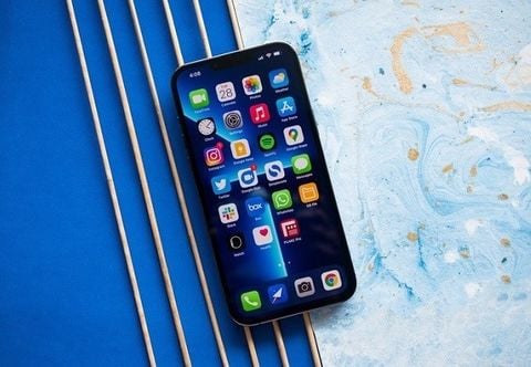 iPhone 13 Pro Max bị chớp màn hình do đâu? Khắc phục thế nào