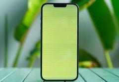 Mẹo khắc phục lỗi iPhone 13 Pro Max bị xanh màn hình