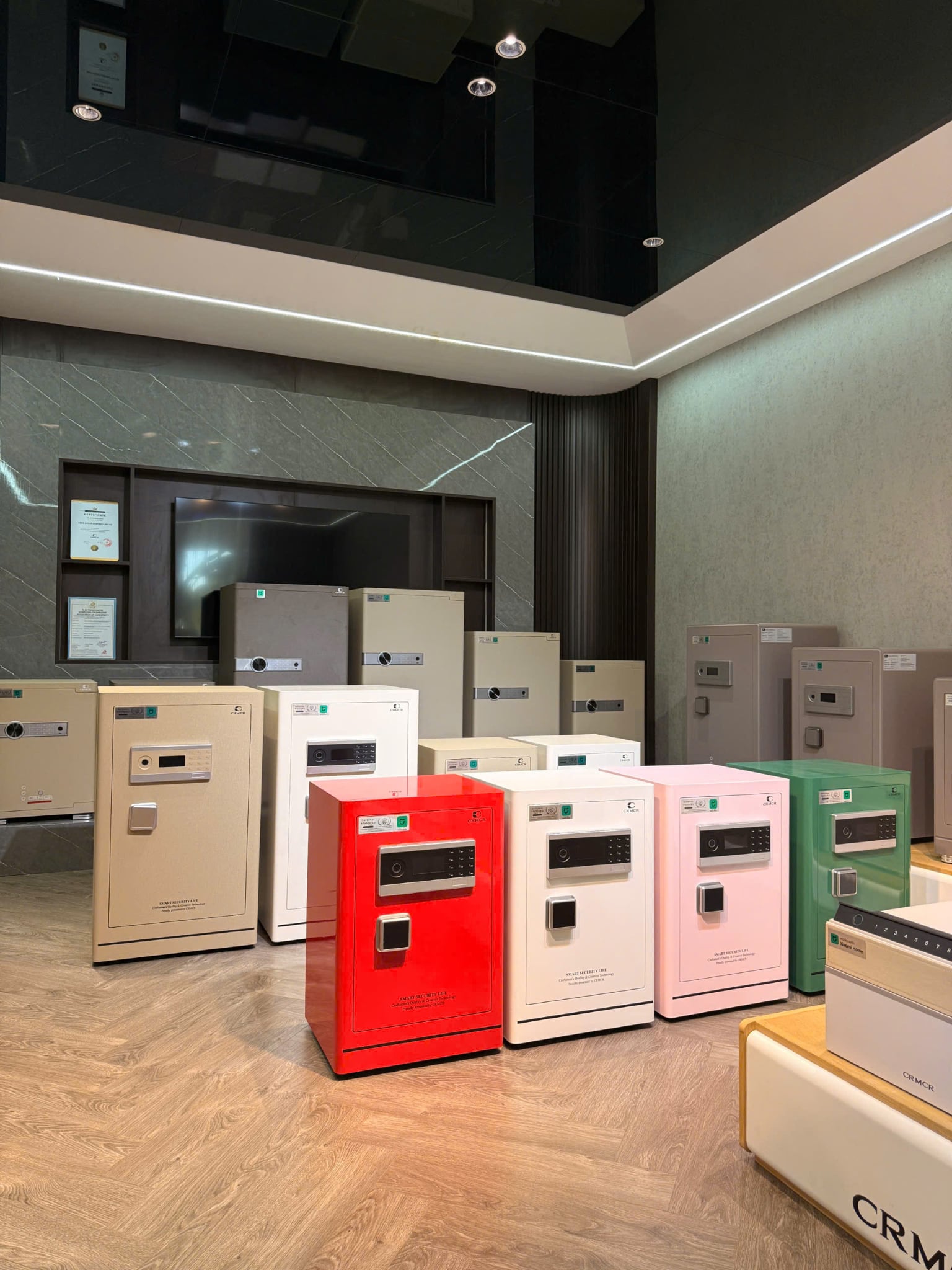 địa chỉ bán két sắt tại hà nội - showroom trưng bầy két sắt đẹp nhất tại hà nội