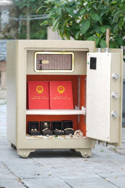 Két sắt Việt Tiệp KSC66VTDT vân tay điện tử báo trộm về điện thoại chống cạy phá