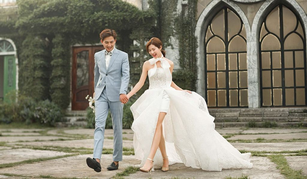 Những lưu ý khi chọn váy cưới và vest cưới để “ăn gian” dáng