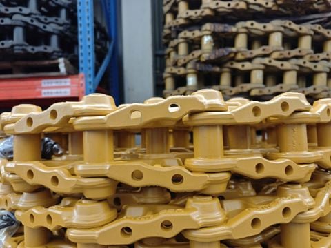 Khe Hở Má Xích: Nguyên Nhân Tiềm Ẩn Khiến Bộ Xích Nhanh Dão