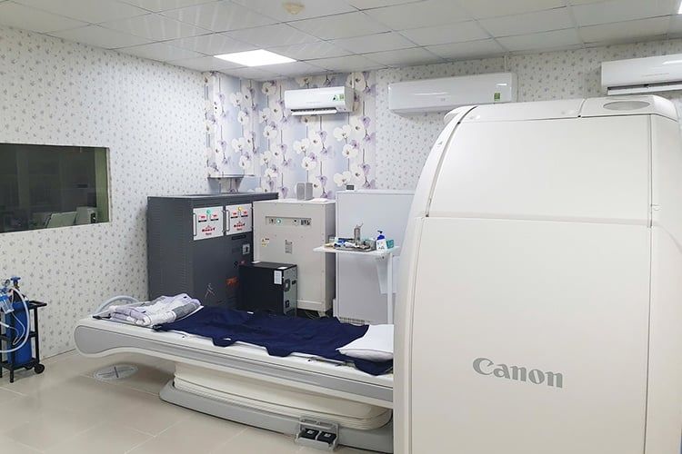 ỔN ÁP ROBOT 3 PHA 150KVA – được tin dùng để đảm bảo nguồn điện ổn định cho Thiết bị Y Tế Công Nghệ Cao tại Bệnh viện Medic Cà Mau