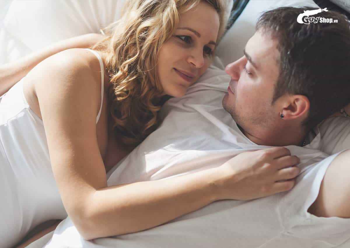 Có nên quan hệ khi có thai 3 tháng đầu không?