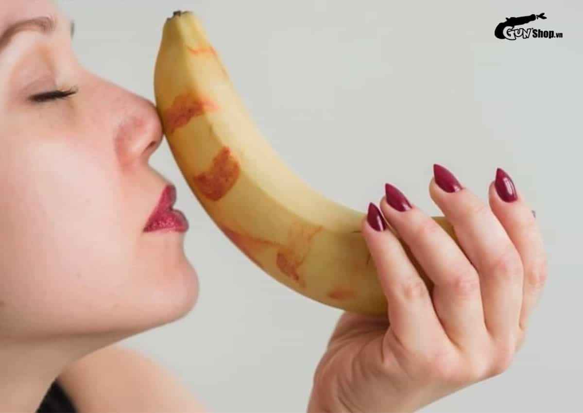 Quan hệ bằng miệng có bị nhiệt miệng không?