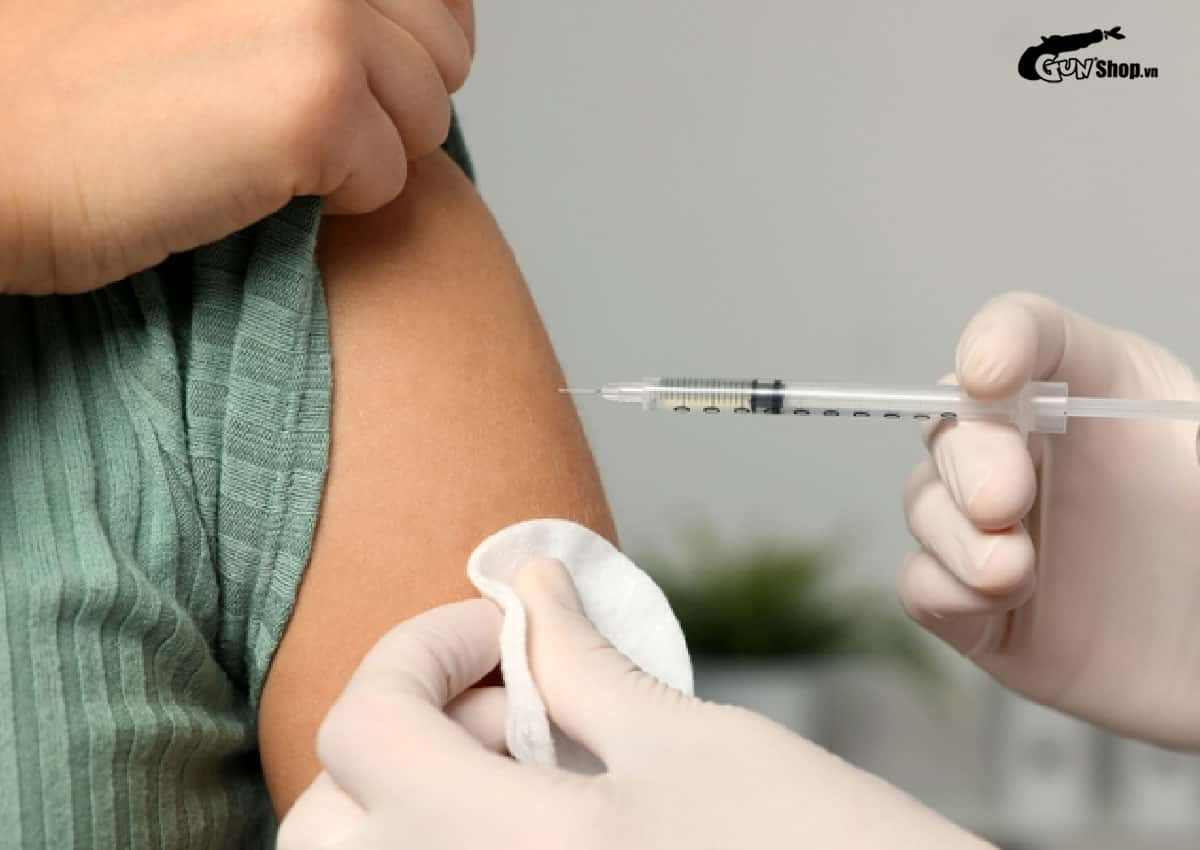 Quan hệ bằng miệng có lây bệnh sùi mào gà không?