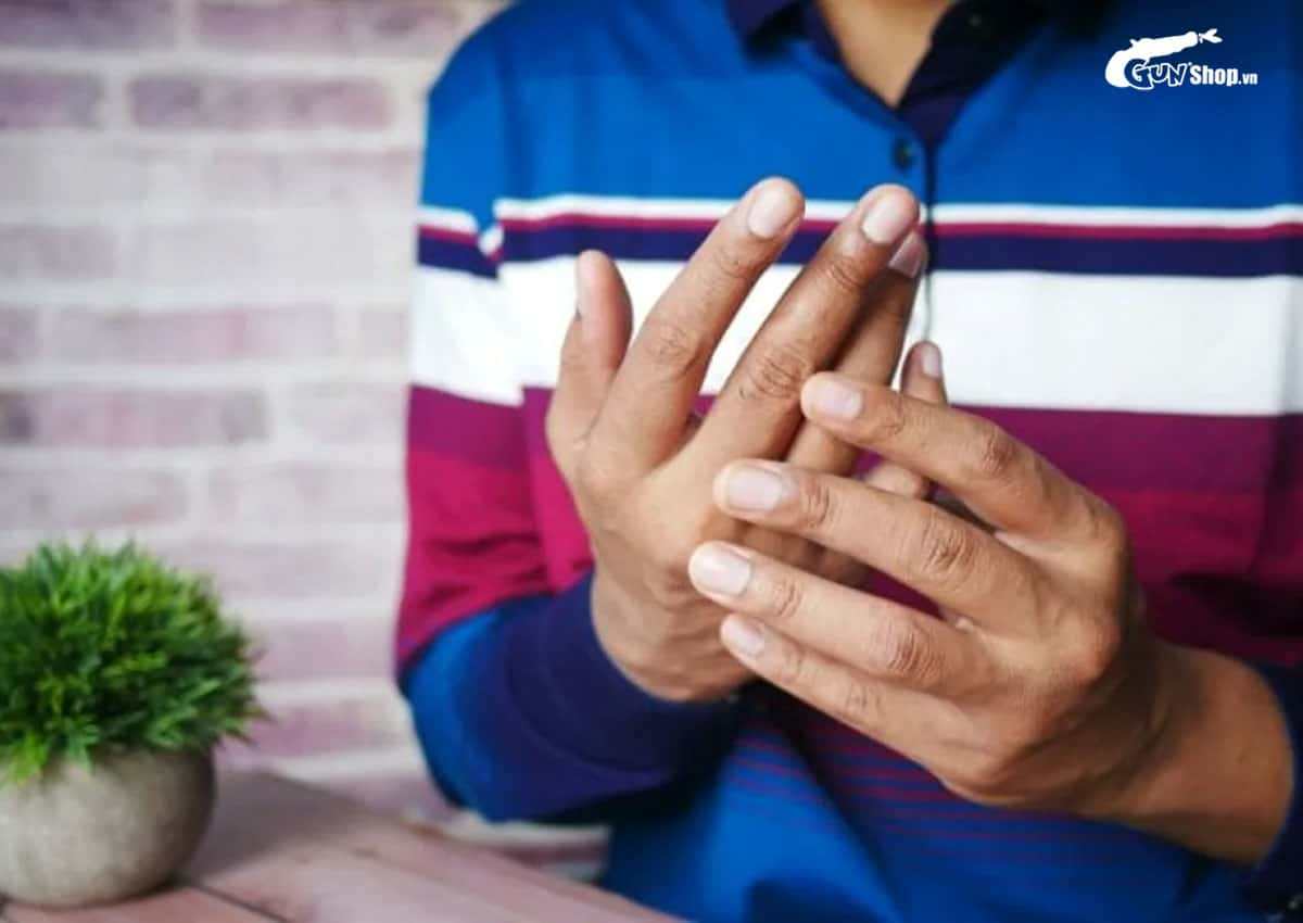 Quan hệ bằng tay có nguy hiểm không?