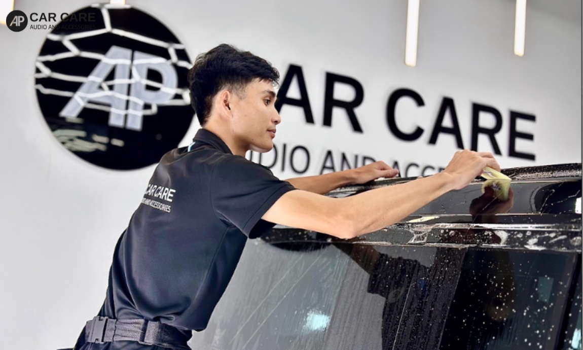 Hình ảnh thực tế dán PPF ô tô Land Rover chuyên nghiệp, hiện đại 2026
