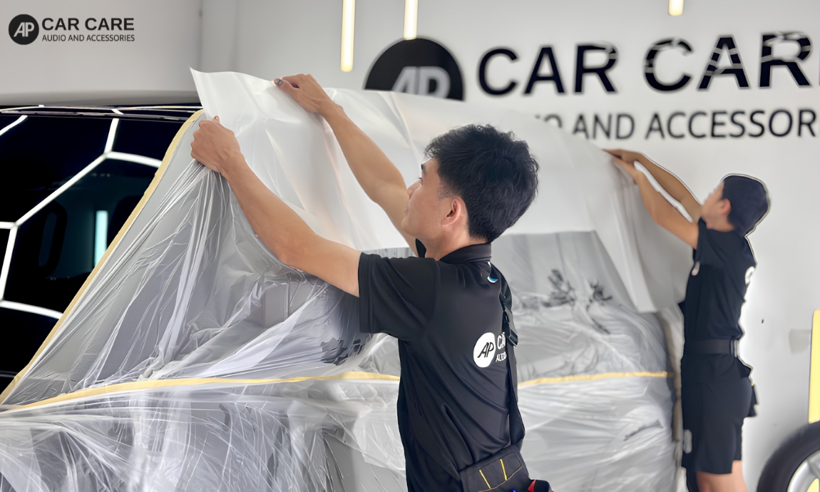 Hình ảnh thực tế dán PPF ô tô Land Rover tại CARZIP