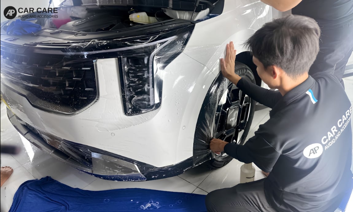 Hình ảnh thực tế&nbsp;về dịch vụ dán PPF cho xe KIA tại AP Car Care 2026