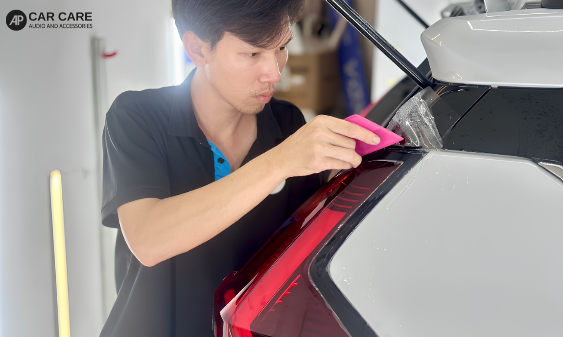 Hình ảnh dán PPF ô tô&nbsp;Mitsubishi chuyên nghiệp tại AP Car Care