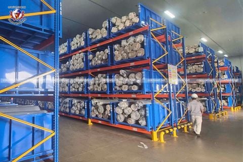 Kệ để vải, kệ chứa vải ngành may mặc