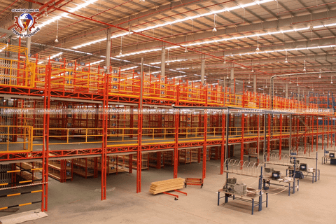Hệ thống kệ sàn công nghiệp ngành may mặc TP.HCM