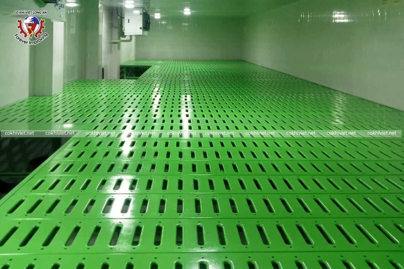 kệ s&agrave;n kho lạnh