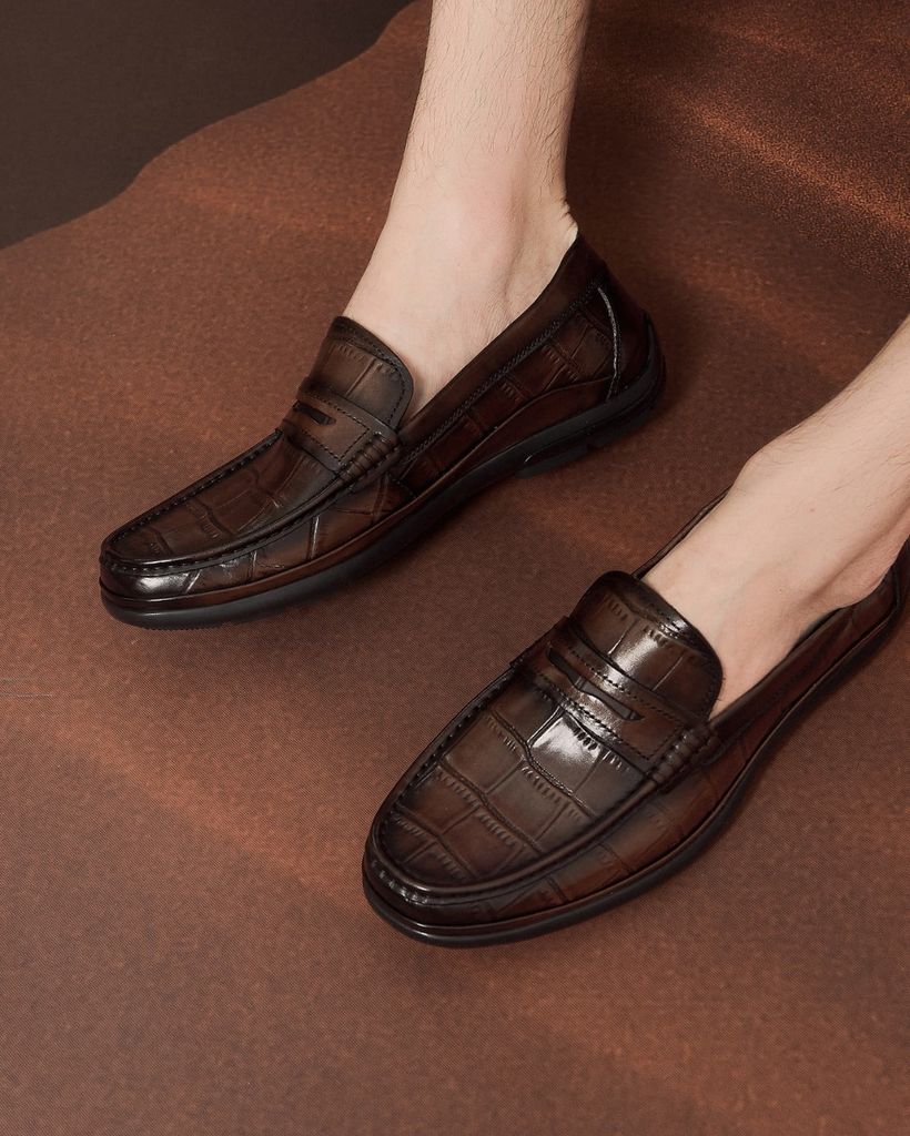 Những Sai Lầm Khiến Giày Da Cao Cấp Trông Rẻ Tiền