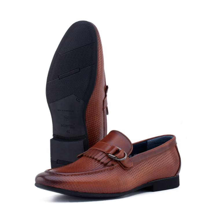 Da patina: Nghệ thuật làm giày “càng đi càng có hồn”