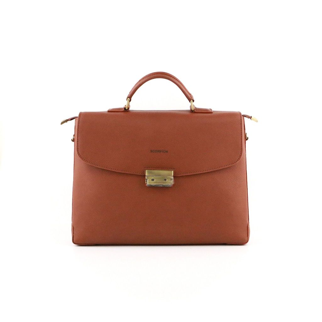 Lịch Sử Túi Xách Laptop Nam Và Sự Phát Triển Của Phong Cách Công Sở Hiện Đại