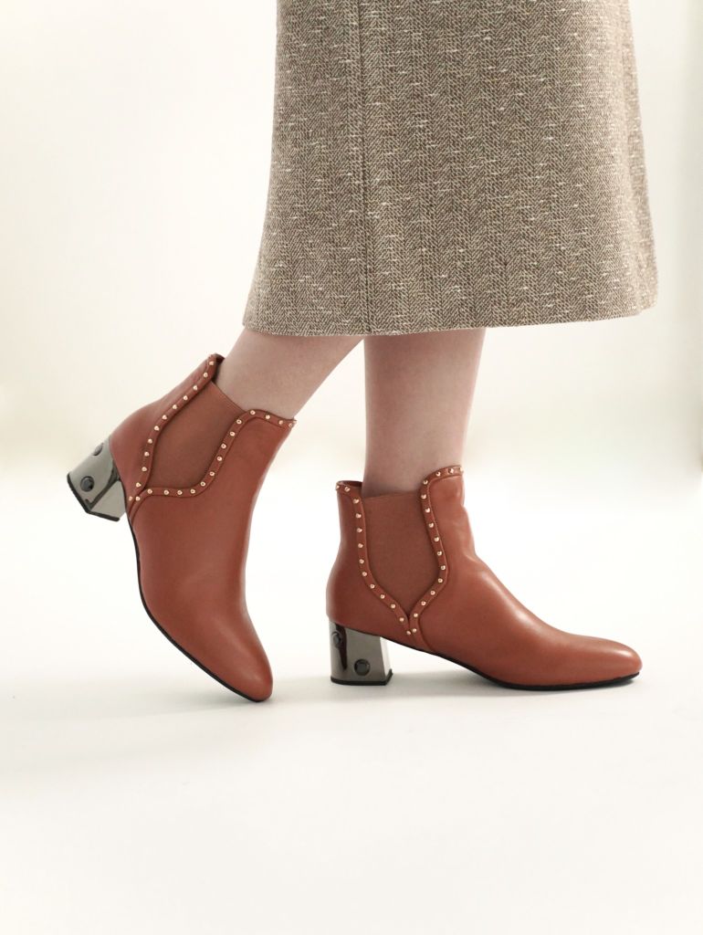 Boots Nữ: Khẳng Định Phong Cách Và Giá Trị Bền Vững Trong Thời Tiết Lạnh