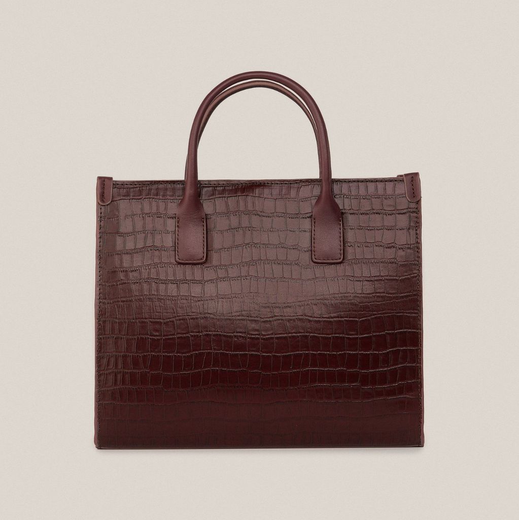 Túi xách và ấn tượng đầu tiên trong giao tiếp kinh doanh