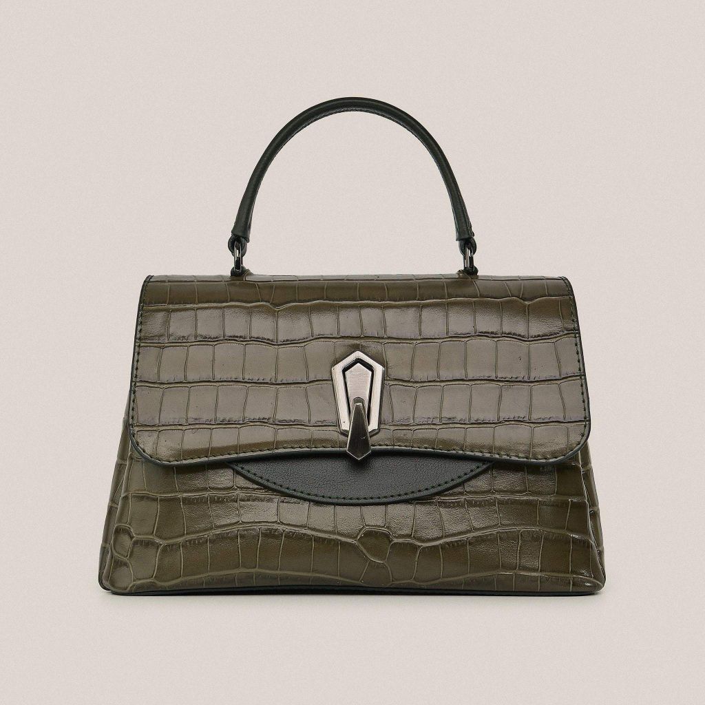 Bí Quyết Chăm Sóc Túi Da Thật Luôn Bền Đẹp Như Mới