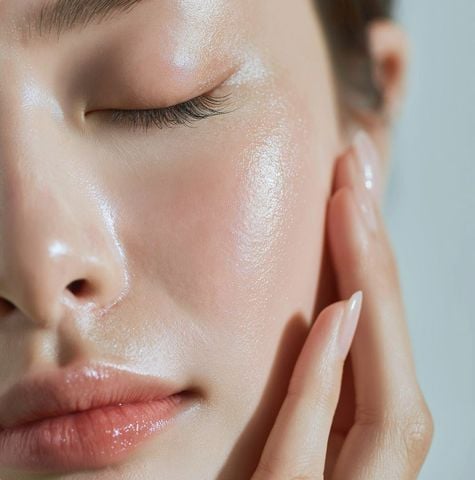 Khi Tâm Trạng "Xám Xịt", Làn Da Cũng Xỉn Màu: Khám Phá Mối Liên Hệ Mật Thiết Giữa Stress, Cortisol Và Mụn Nội Tiết