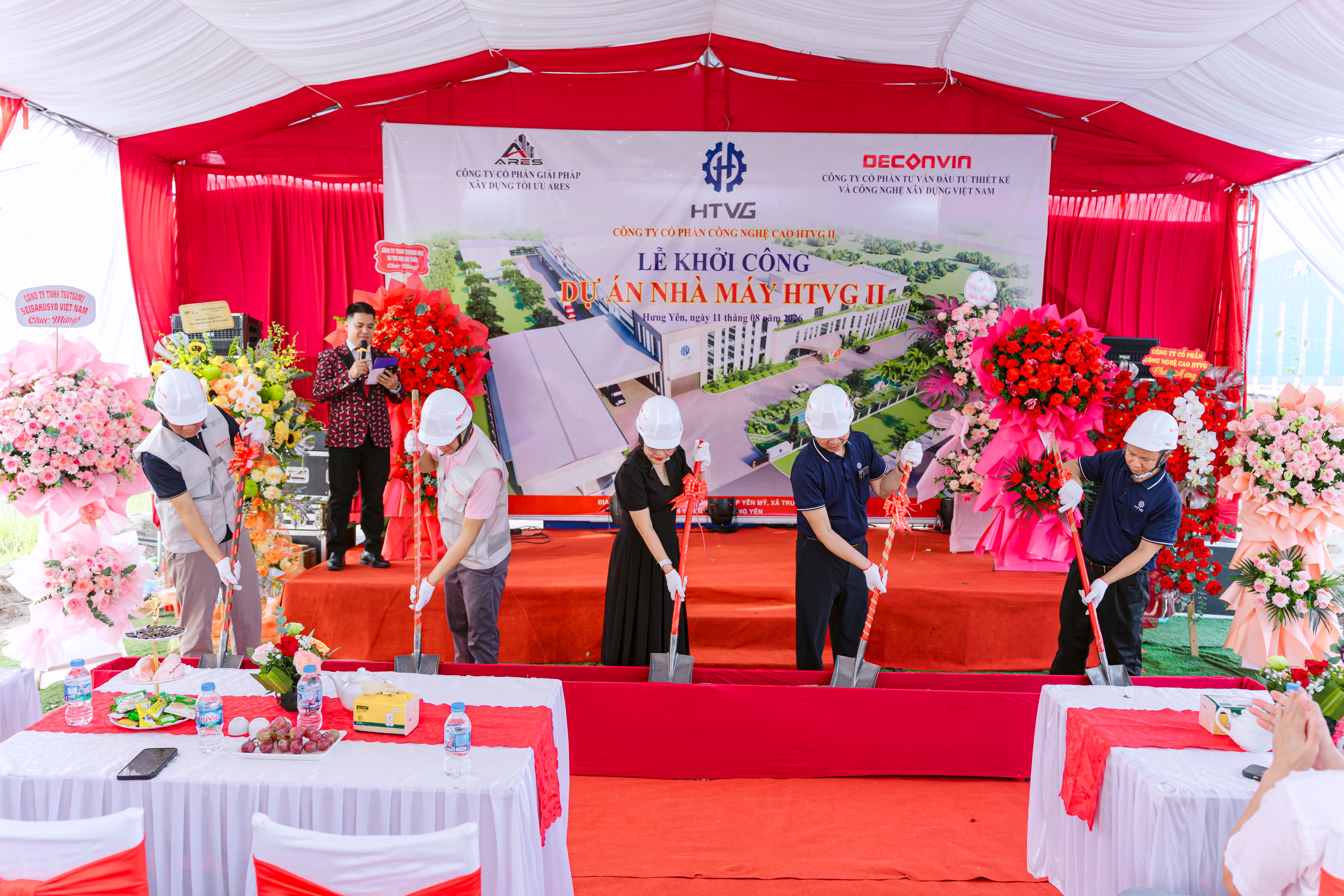 Nghi thức xúc cát động thổ dự án Nhà máy HTVG II
