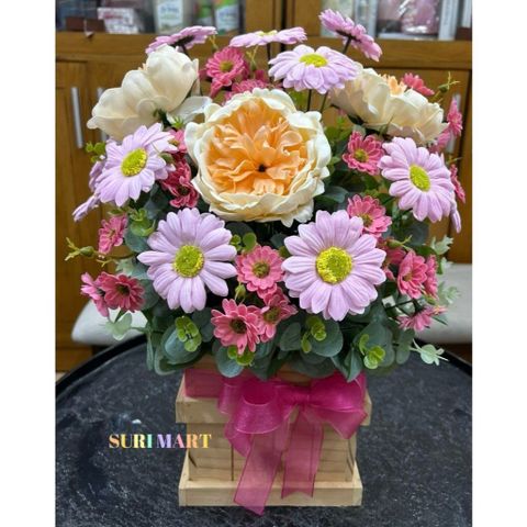 Phân biệt hoa sáp, hoa giả và hoa tươi – chọn loại nào phù hợp dịp nào?