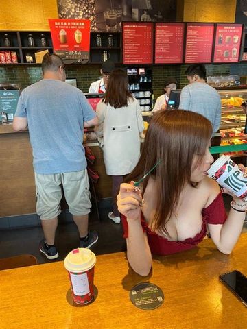 Loan Phượng - HUST